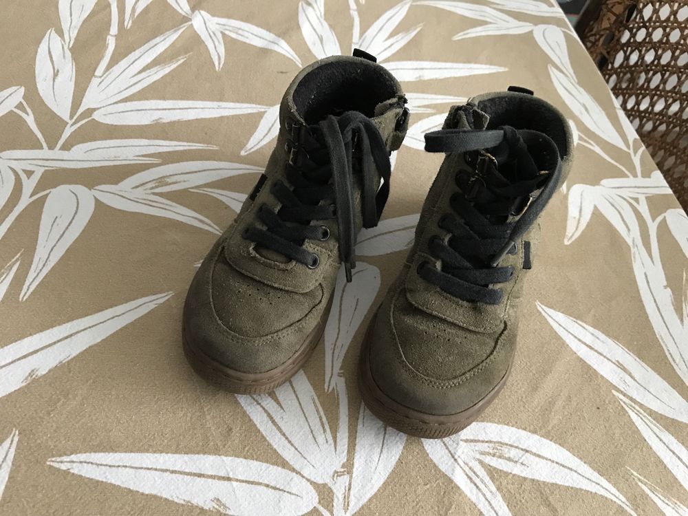 Buty za kostkę botki zamszone trzewiki Friboo leather khaki 26