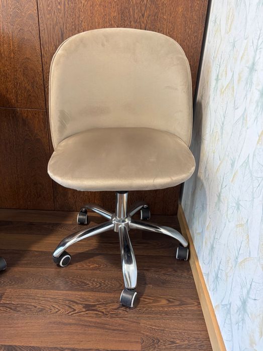 2 Cadeiras escritório / quarto por 30€