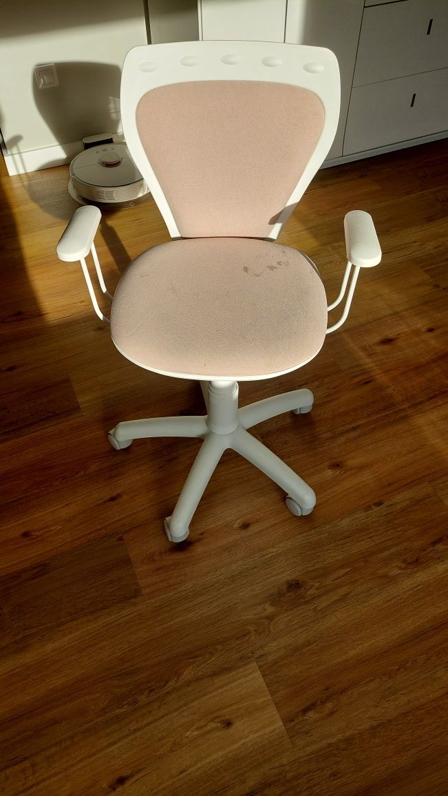 Krzesło dla dziewczynki dziecka IKEA MINISTYLE
