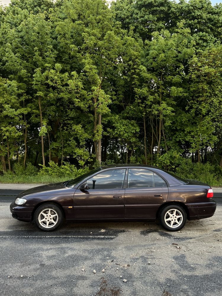 Opel Omega B 2.5 V6