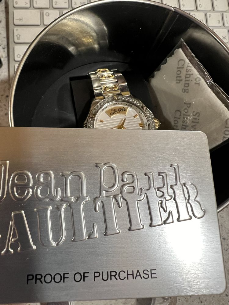 Часы Jean Paul Gaultier с бриллиантами