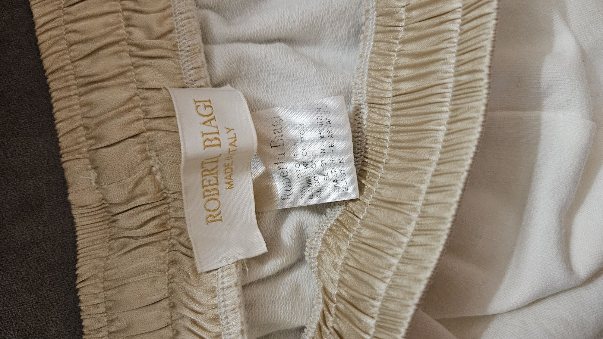 Dres włoski ecru Roberta Biagi 38