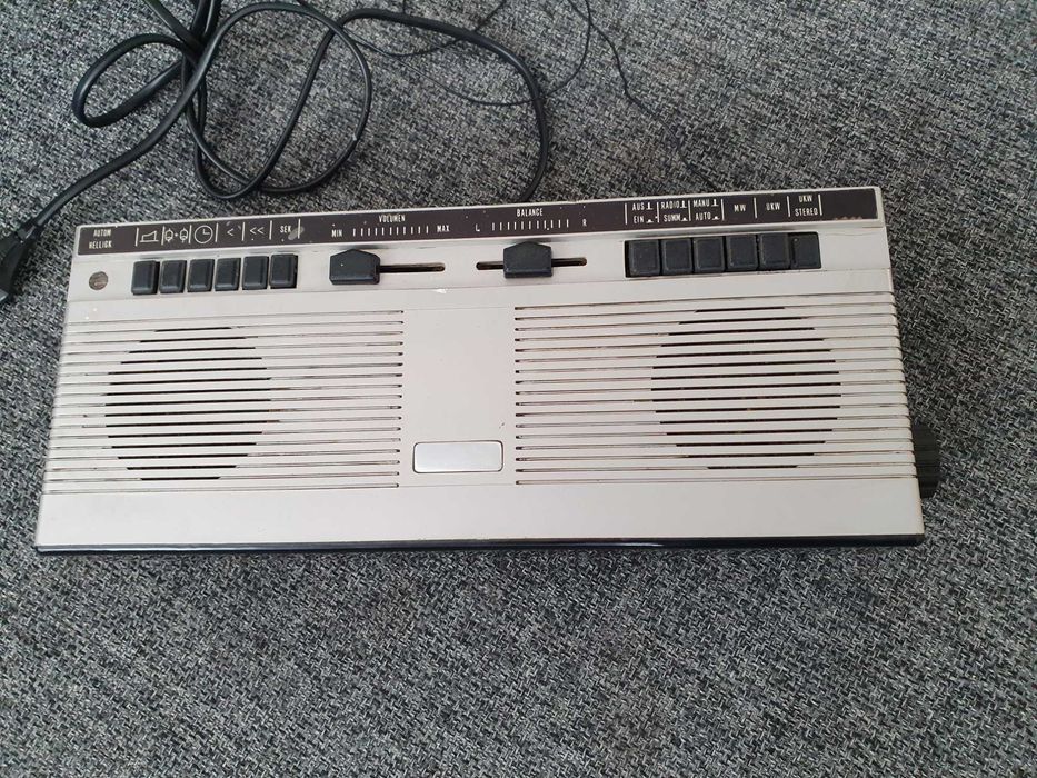 Stary zabytkowy radiobudzik MBO eu 1850 stereo