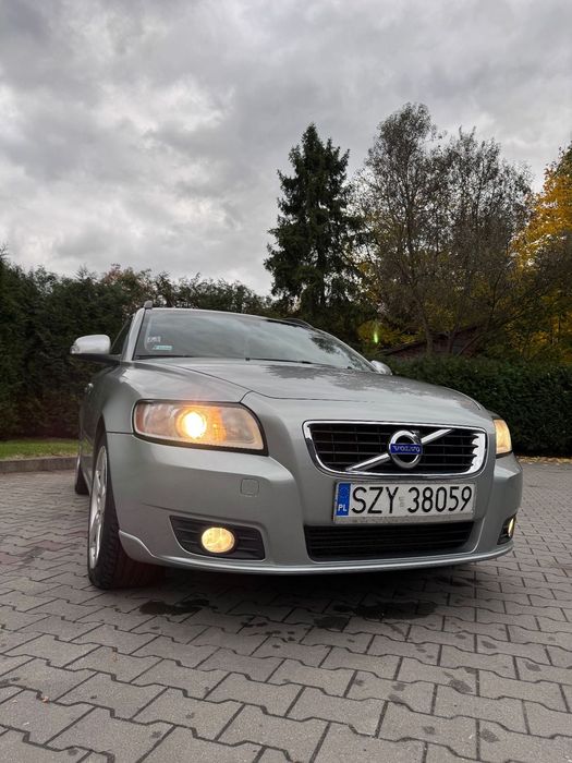 Volvo V50 Volvo v50 D2 R-Design Kombi diesel 2011 rok stan bardzo dobry