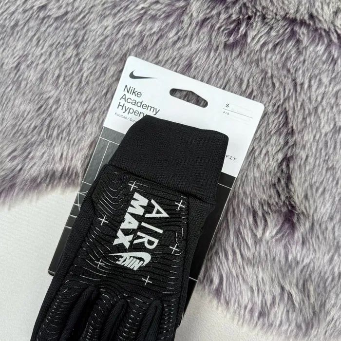 Перчатки nike aer max