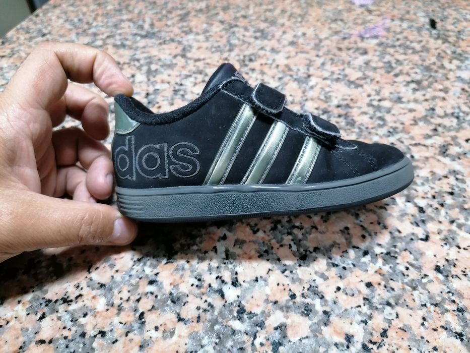 Sapatilhas Adidas 24