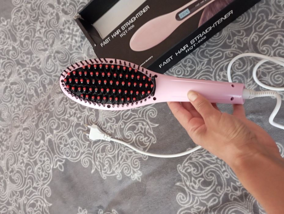 Щітка -вирівнювач стайлер