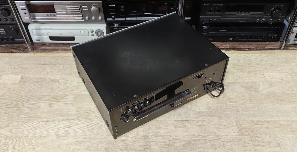 Тюнер Hitachi FT-340