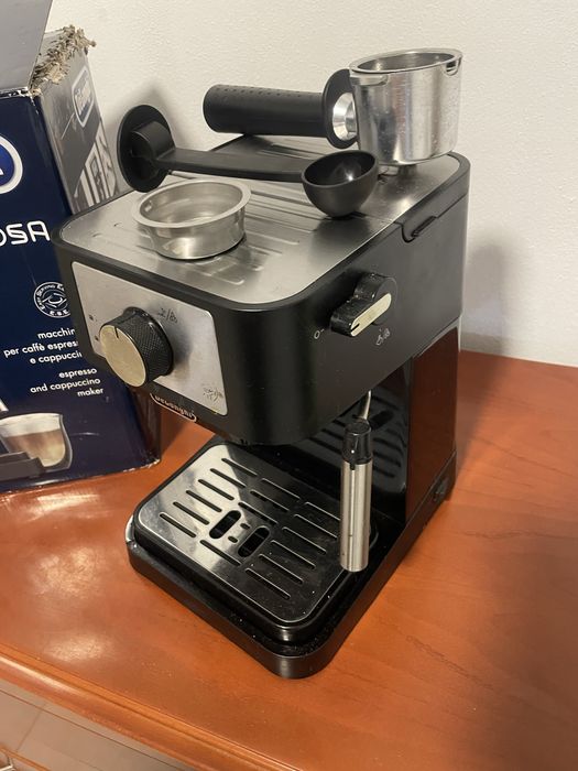 Máquina de Café Espresso e Cappuccino De’Longhi – Ótimo Estado!