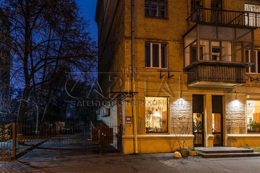 Продаж сучасна квартира 4-кімнати  вул. Лаврська 6 3 СПАЛЬНІ ЦЕНТР