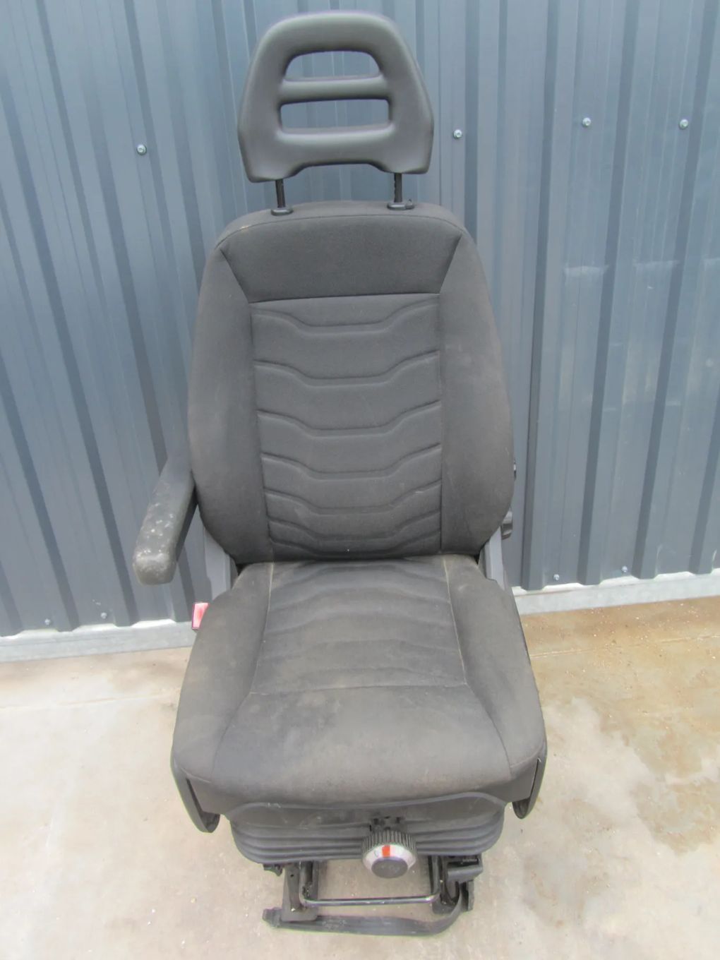 Iveco Daily 06-&gt;fotel kierowcy pompowany EU