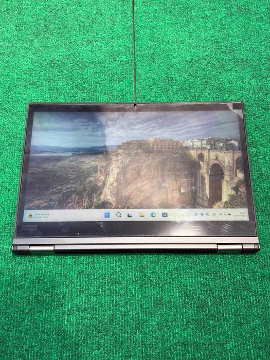 Lenovo ThinkPad x380 Yoga, i5 8250, 8GB RAM, 512GB