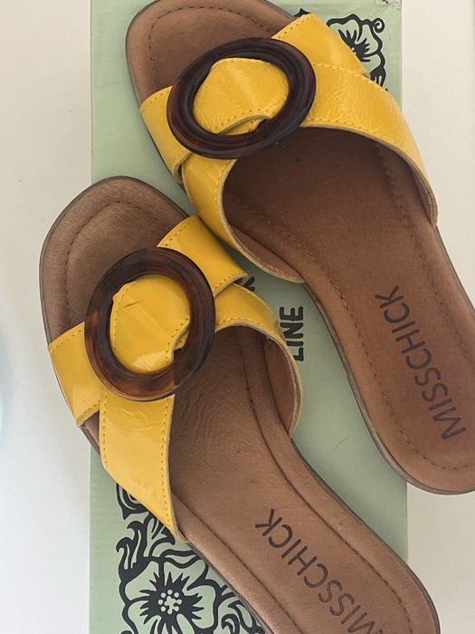 Vendo chinelos misschick