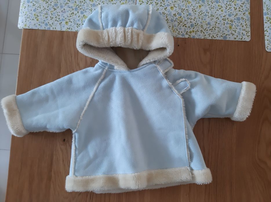 Kożuszek niebieski 6-9 mcy rozm. 74 kurteczka zimowa ciepła