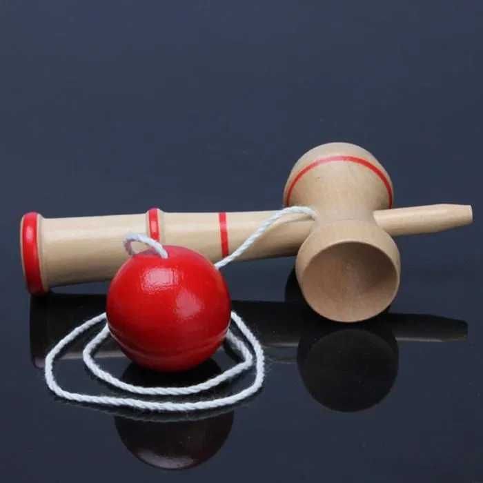 _Kendama jogo de madeira tradicional japones coordenação mão bola