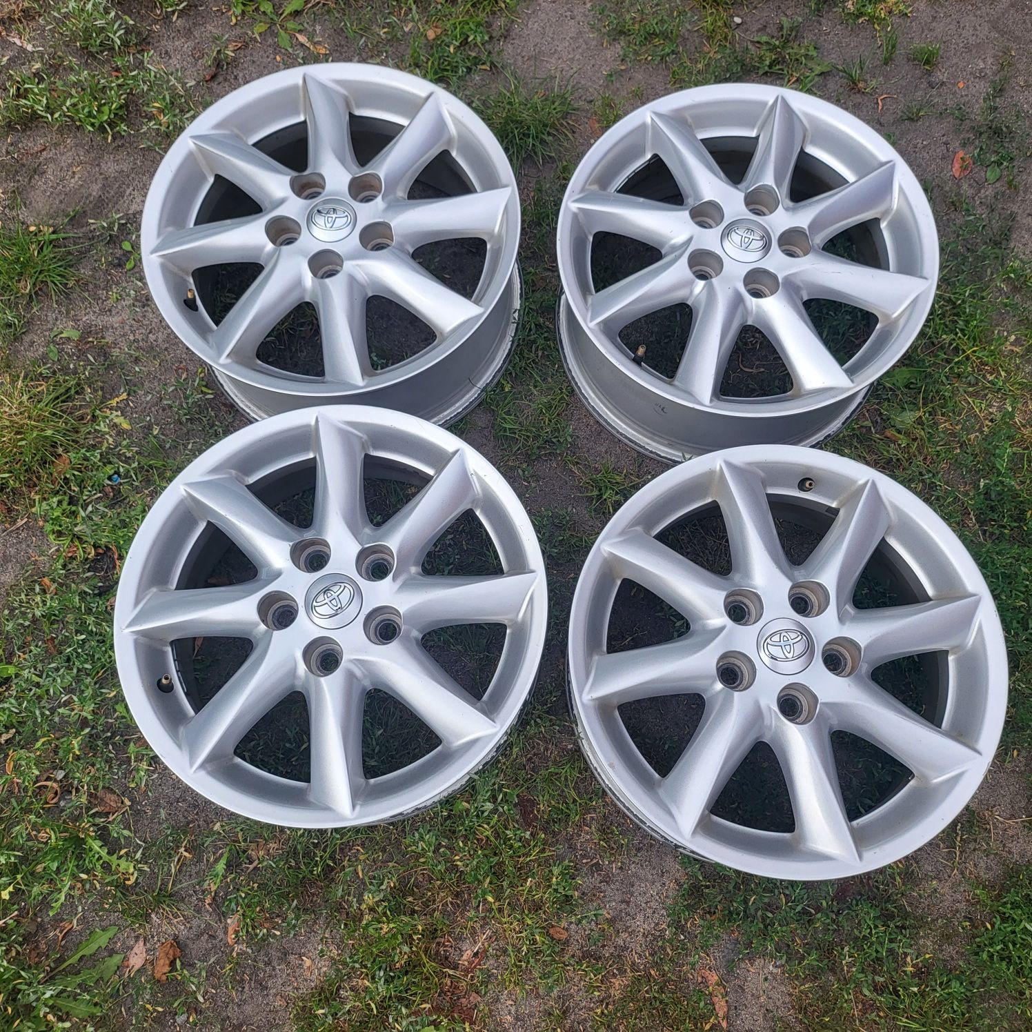 Alufelgi 16 Toyota Auris Corolla Camry Avensis Rav4 Verso 5x114,3 ET45