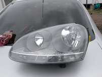Lampa przednia lewa Volkswagen Golf 5