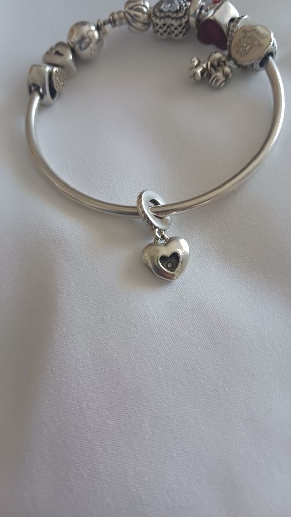 Conta pandora coracao original em prata e diamante
