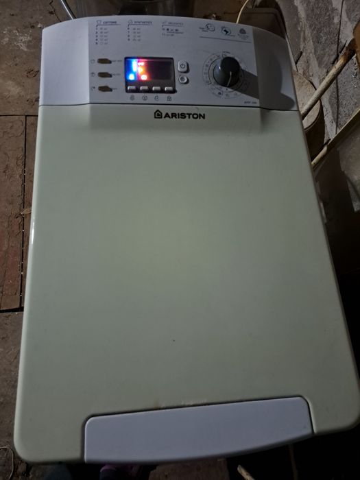 Продам стиральную машину на запчасти