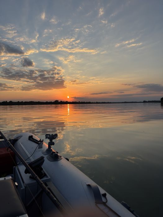 Продам лодку Kolibri dxl360