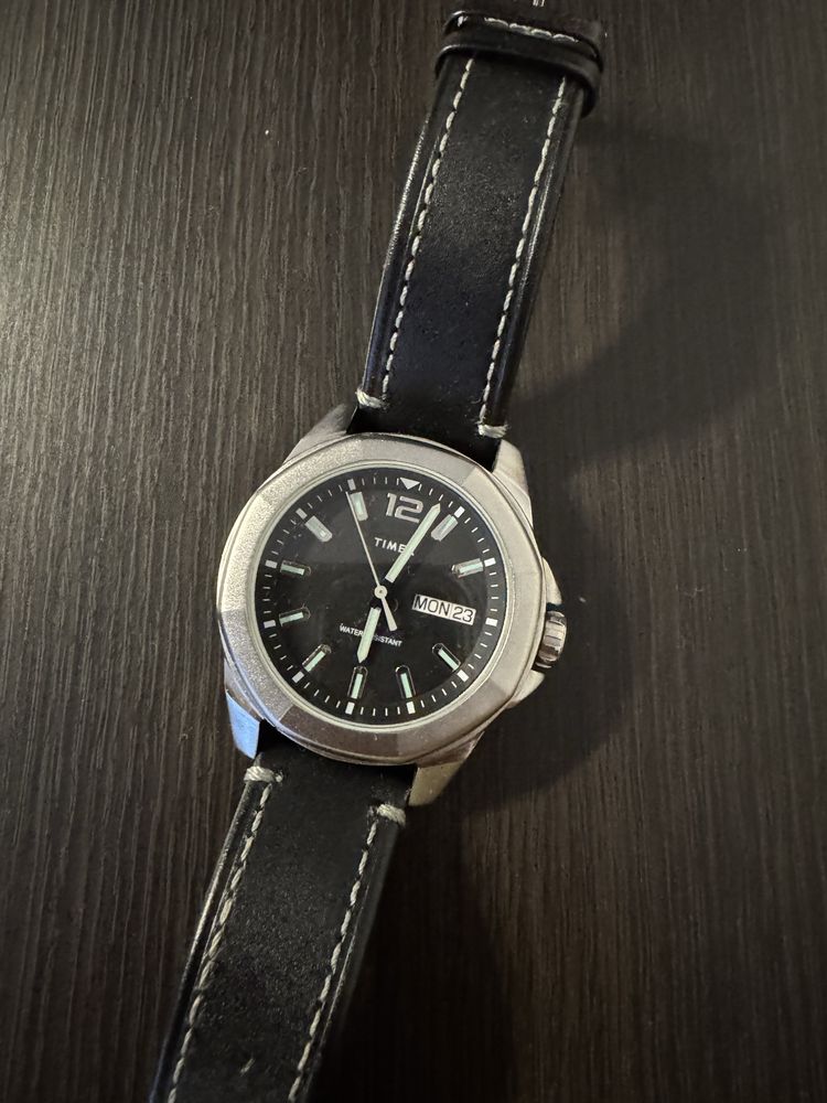 Timex Essex - Zegarek