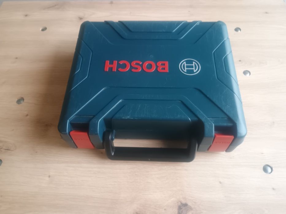 Walizka skrzynka Bosch wkrętarka GSB