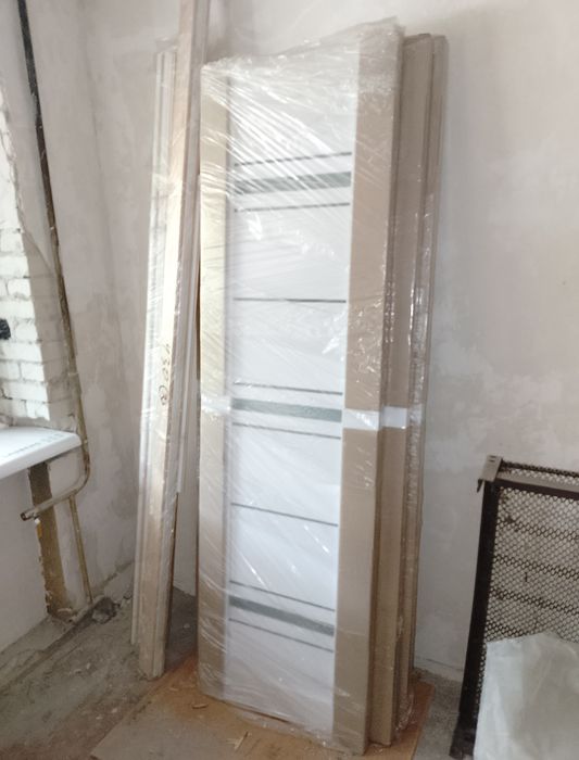 Продам межкомнатные двери.