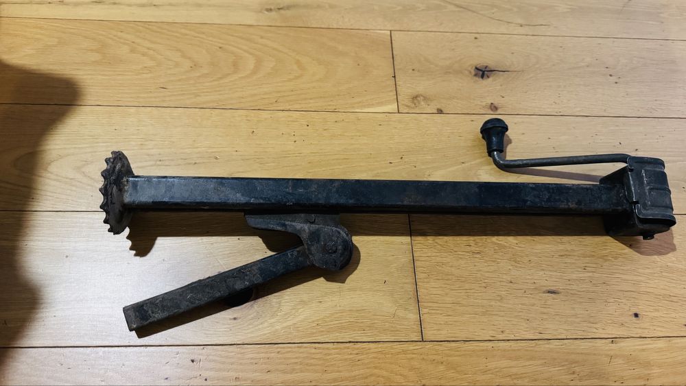 Oryginalny lewarek do trabant wartburg