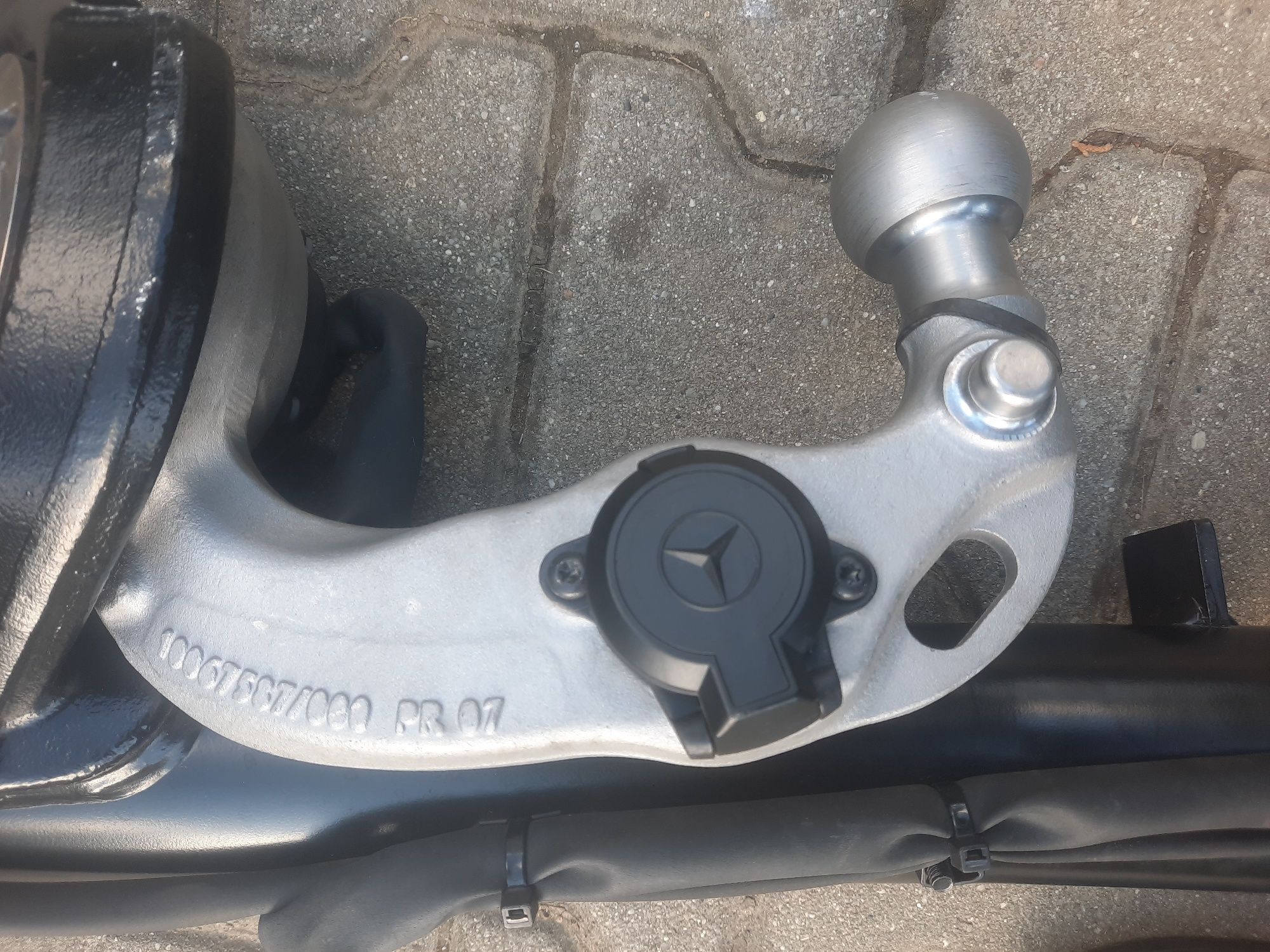 2x hak elektryczny ford kuga mk3 i mercedes glc