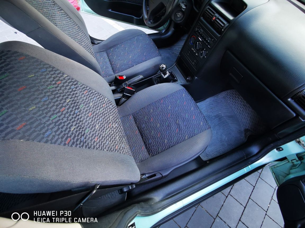 Opel Astra II 1.6 klimatyzacja