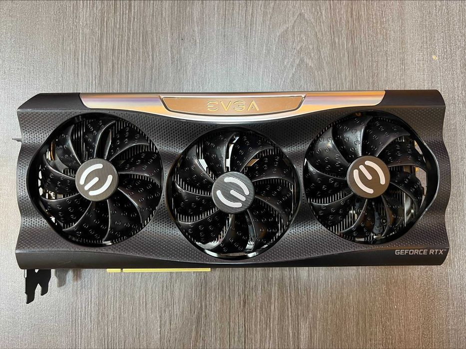 (385$) Видеокарта элитнейшая RTX 3080 EVGA FTW3 10Gb (+гарантия)