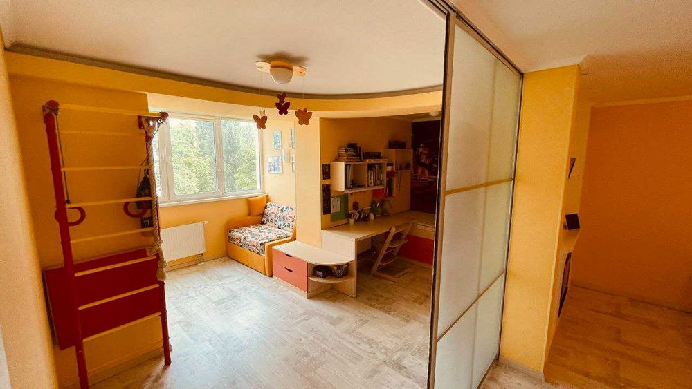 Продам однокімнатну квартиру в буд. 2013 року по вул. Зодчих 50Б