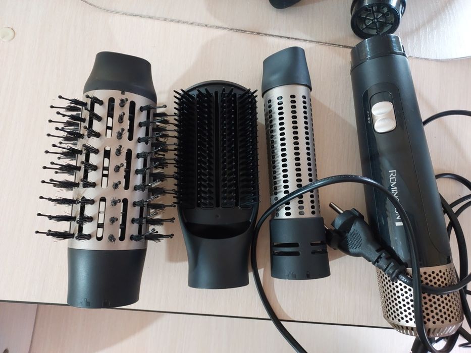 Фен-щітка Remington AS7500