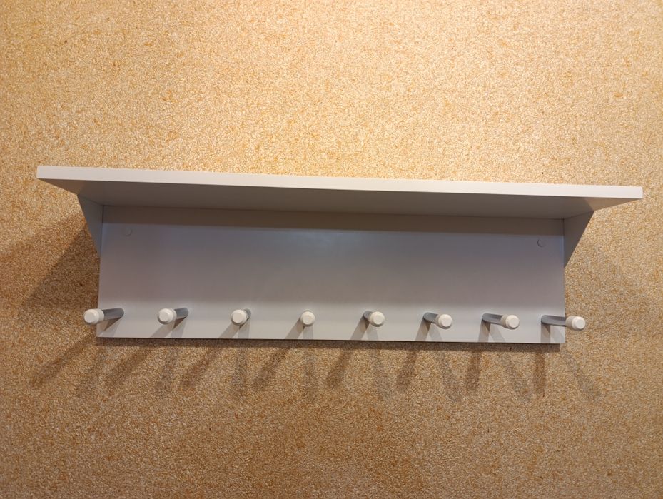 Вішалка для одягу