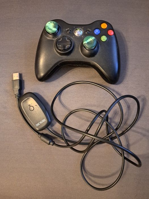 Kontroler bezprzewodowy Xbox 360 plus adapter