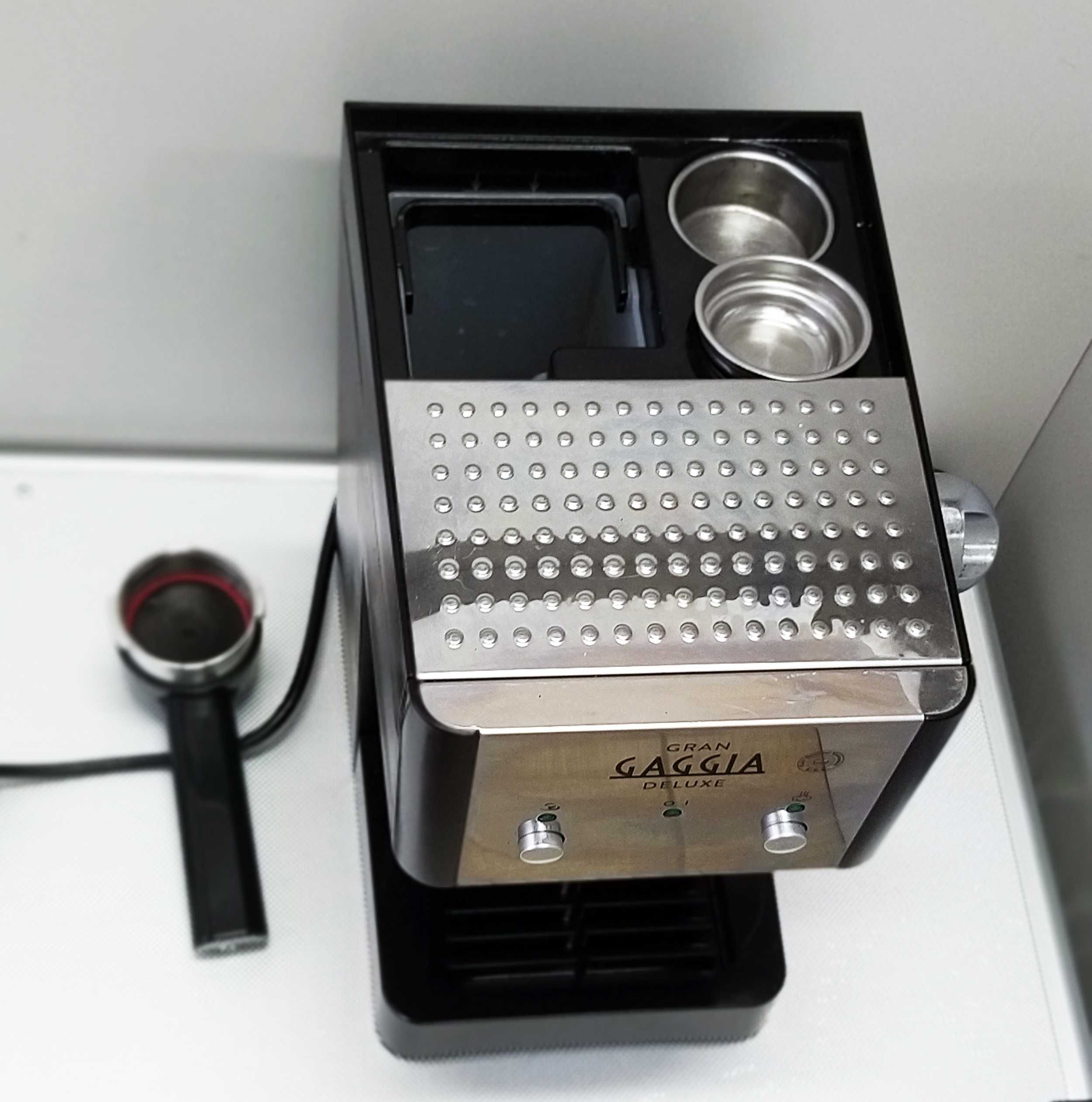 Expres do kawy Gaggia Deluxe 1025W
