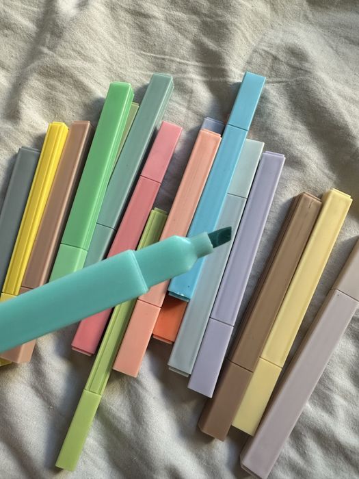 Kolorowe pastelowe zakreślacze