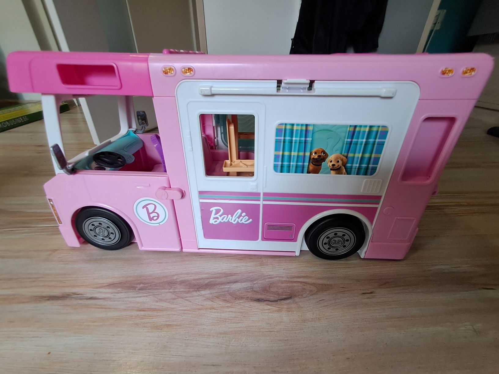 zestaw kamper Barbie