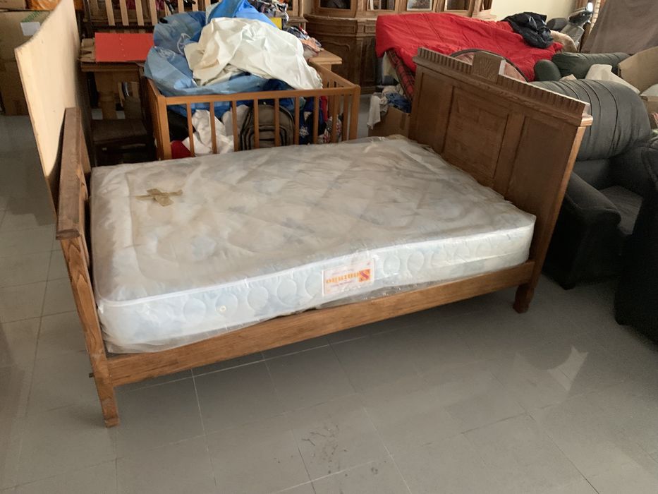 Vendo sofas e moveis (moveis sala, camas, mesas, armário, etc)
