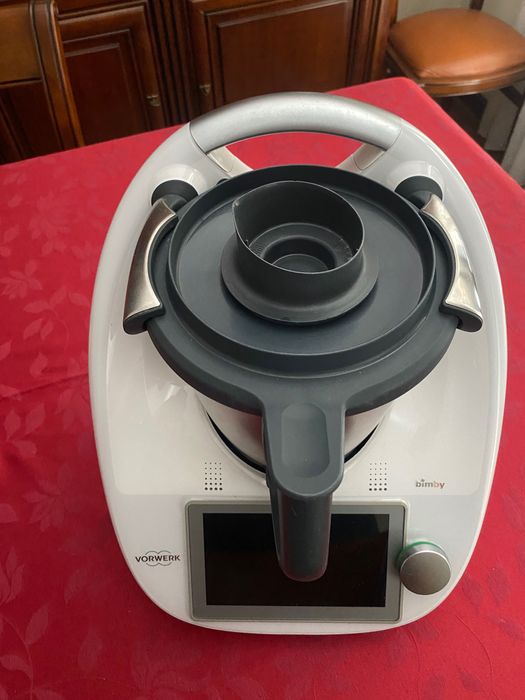 Bimby TM6 em ótimo estado – 850€ (negociável)