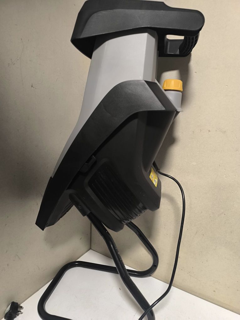 Rozdrabniacz do gałęzi 2400W