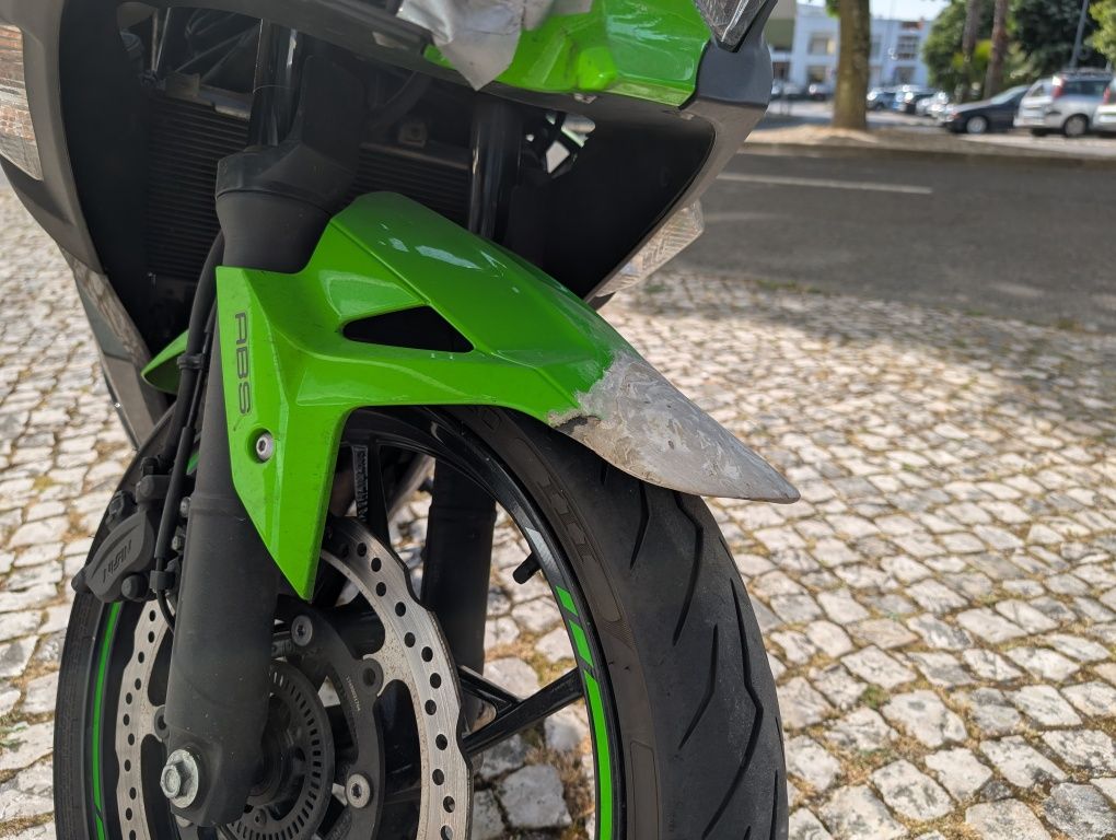 Kawazaki Ninja 400