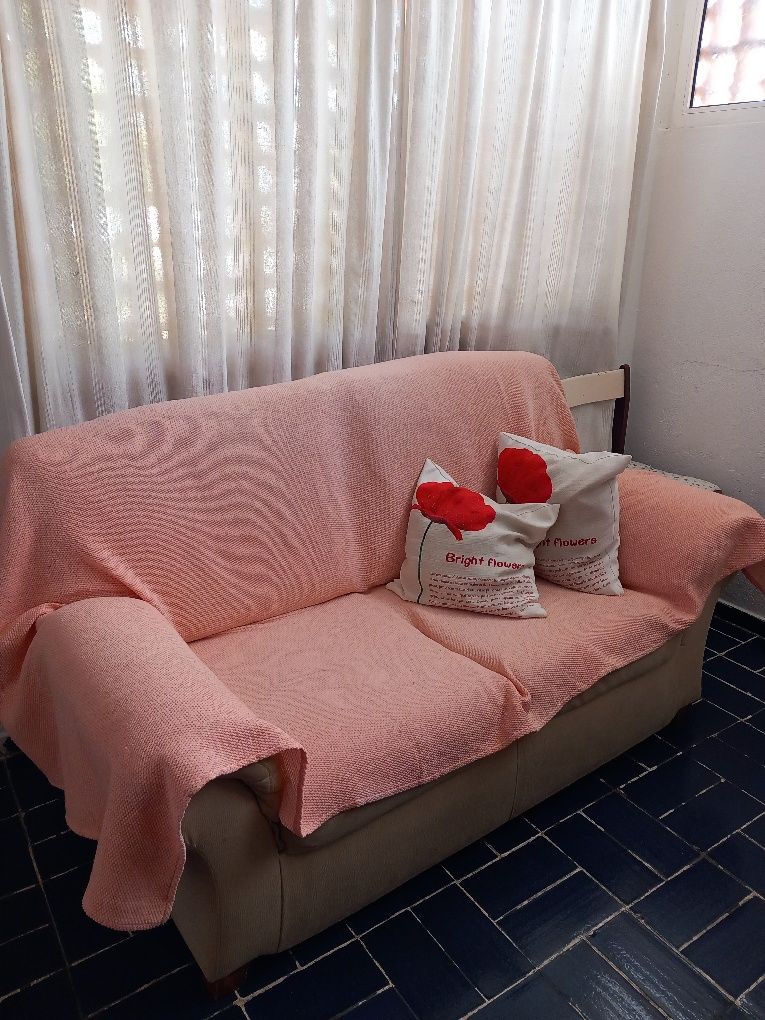 Sofá de 2 lugares com cama de solteiro