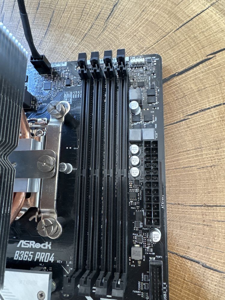 Procesor Intel Core i7 9700F 3Gh