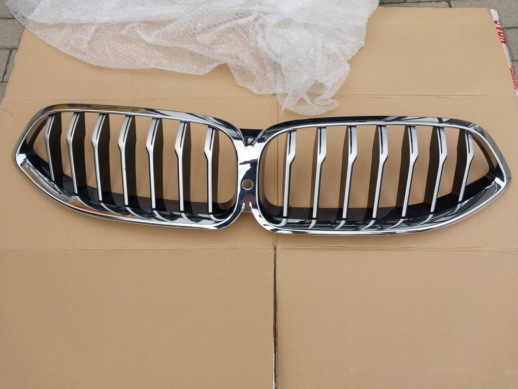 Nerka Atrapa Grill BMW 8 G14 G15 809.2674 Nowa