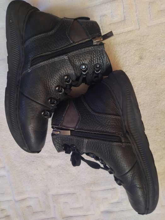 Зимове шкіряне взуття для хлопчика 34р.