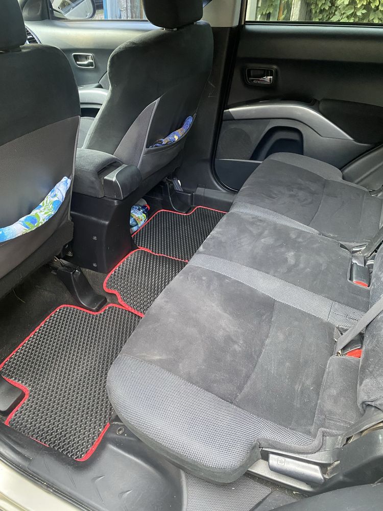 Mitsubishi Outlander 2.0 2007 рік