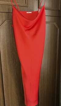 Червона сукня, на пишечку