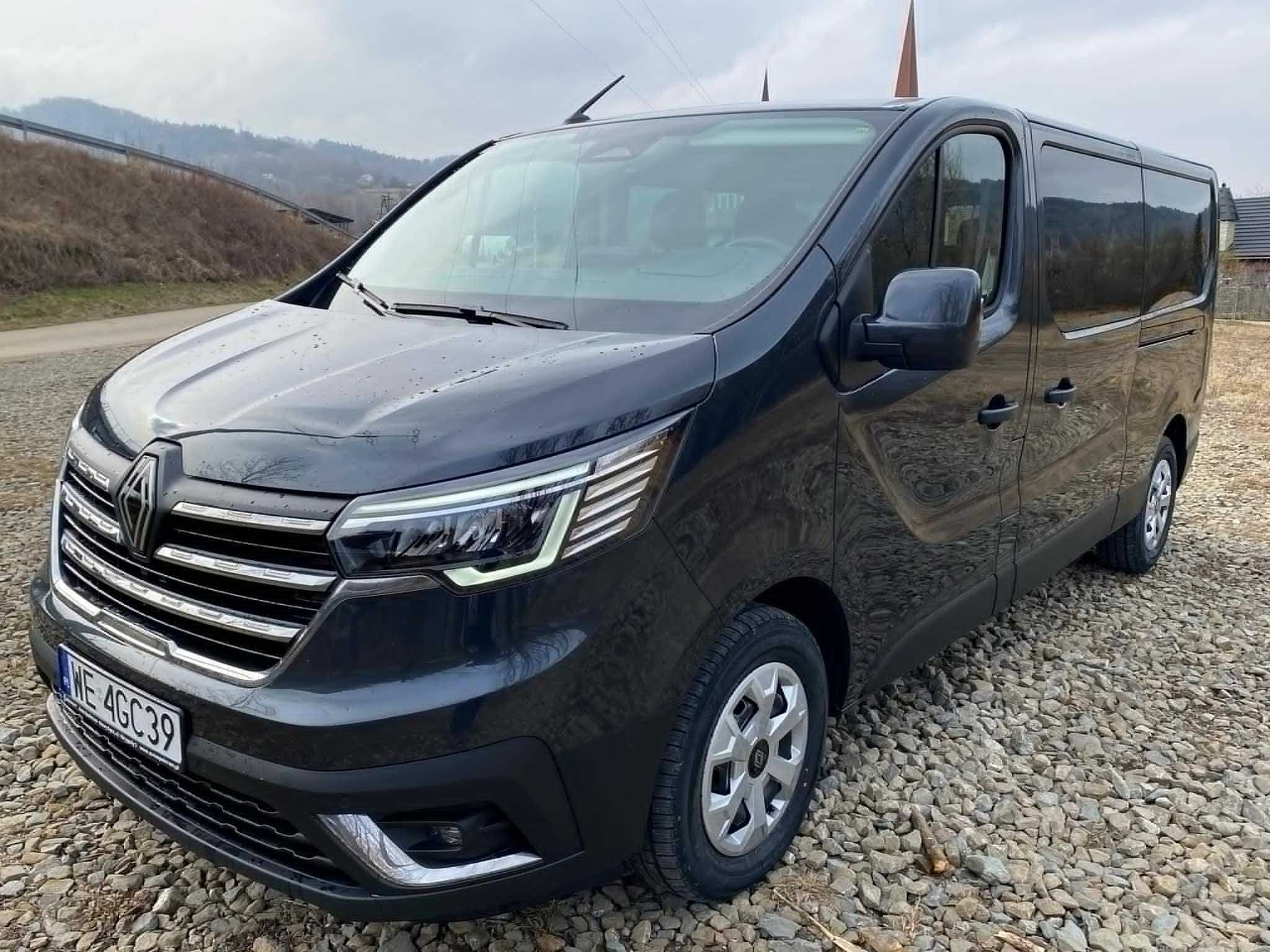 Wynajem Busa 9 osobowego 2025r