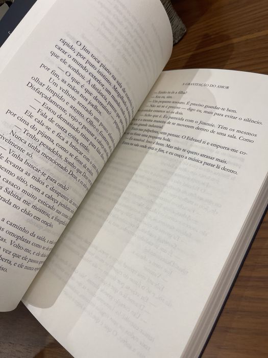 Livro “ a gravitação do amor”